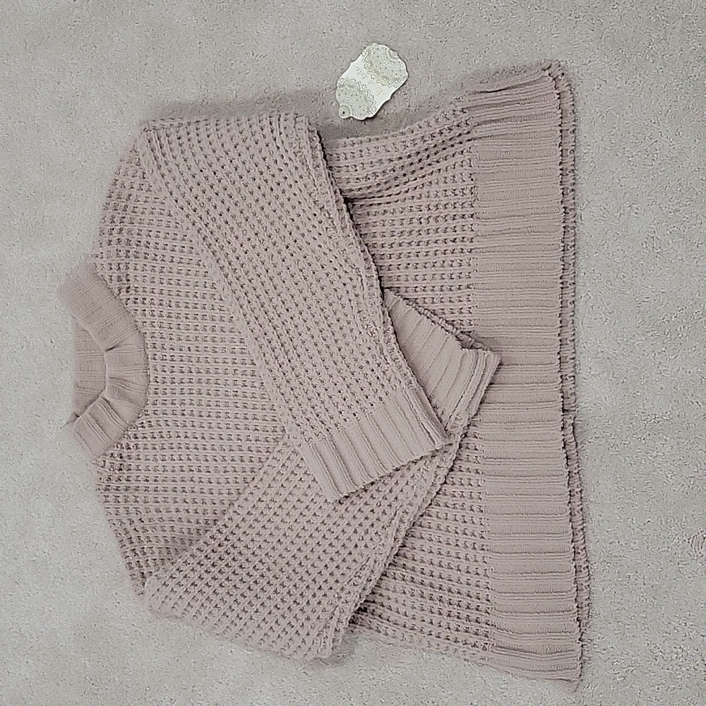Altar'd State sweater size small